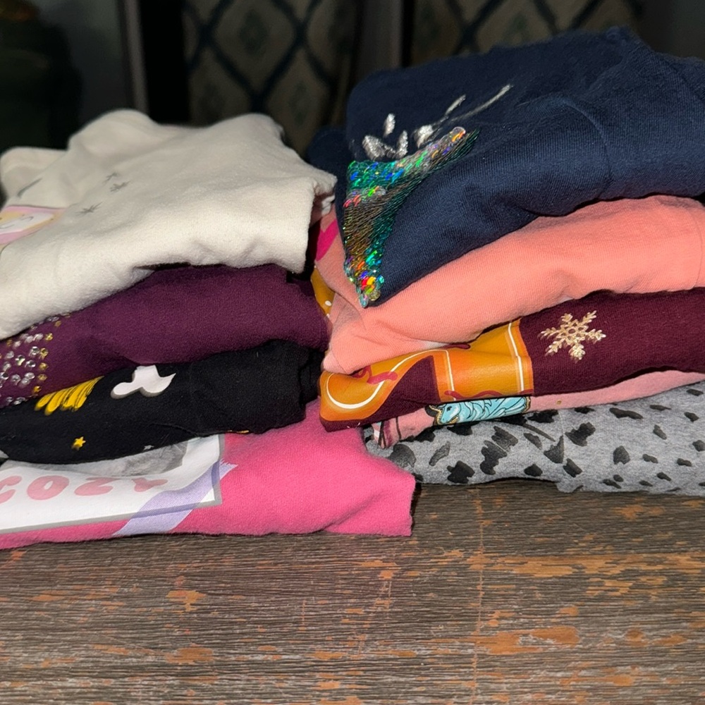 Girls long sleeve shirts. Size 6/7. 9 shirt lot.